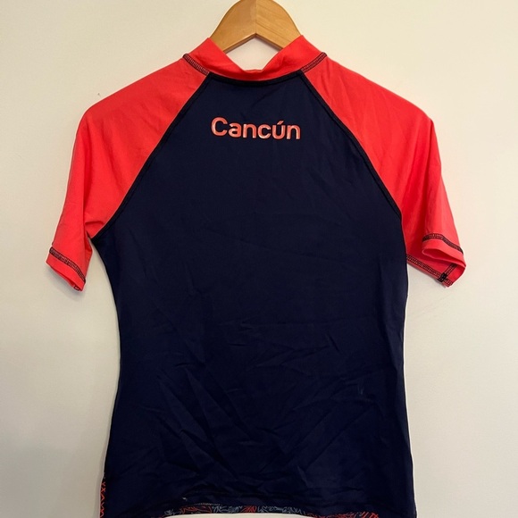 Women Red(light pink) and navy blue Swim Shirt 50 UFP size medium - Picture 6 of 6